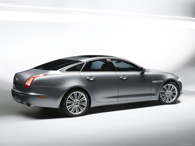 Jaguar XJ фото