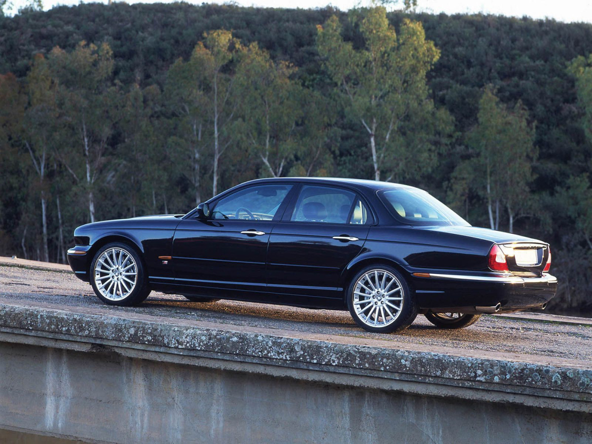 Jaguar XJ фото 8770