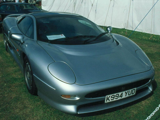 Jaguar XJ220 фото