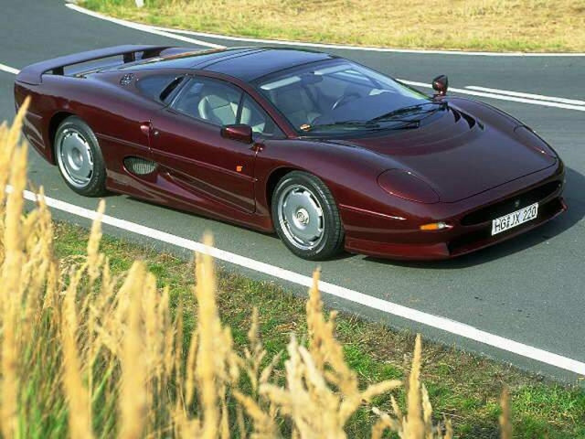 Jaguar XJ220 фото