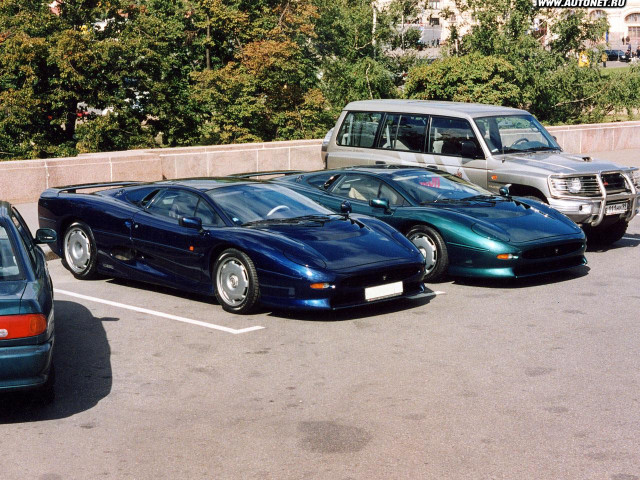 Jaguar XJ220 фото