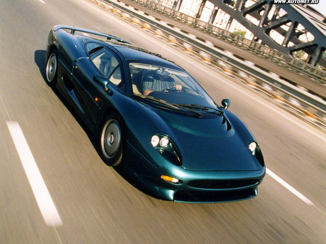 Jaguar XJ220 фото