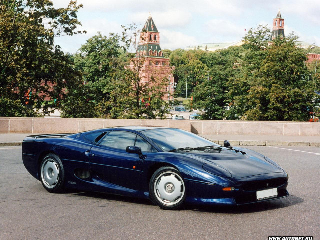 Jaguar XJ220 фото