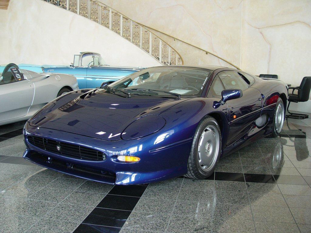 Jaguar XJ220 фото 30118