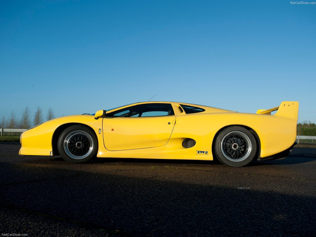 Jaguar XJ220 фото