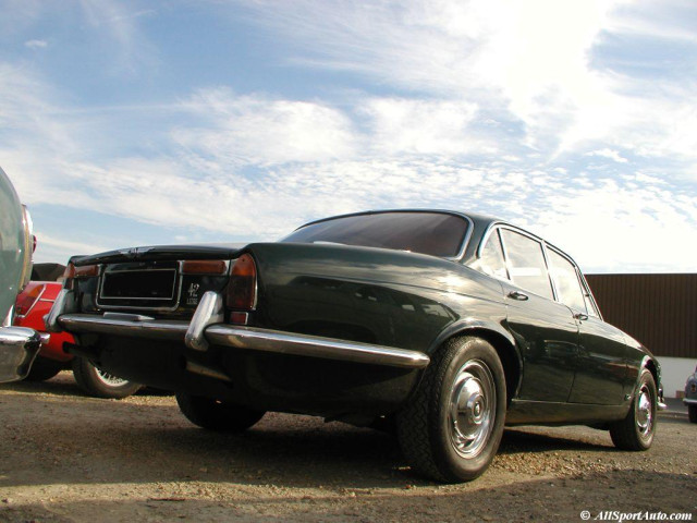 Jaguar XJ6 фото