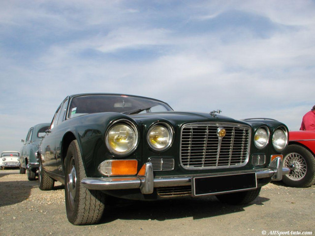 Jaguar XJ6 фото