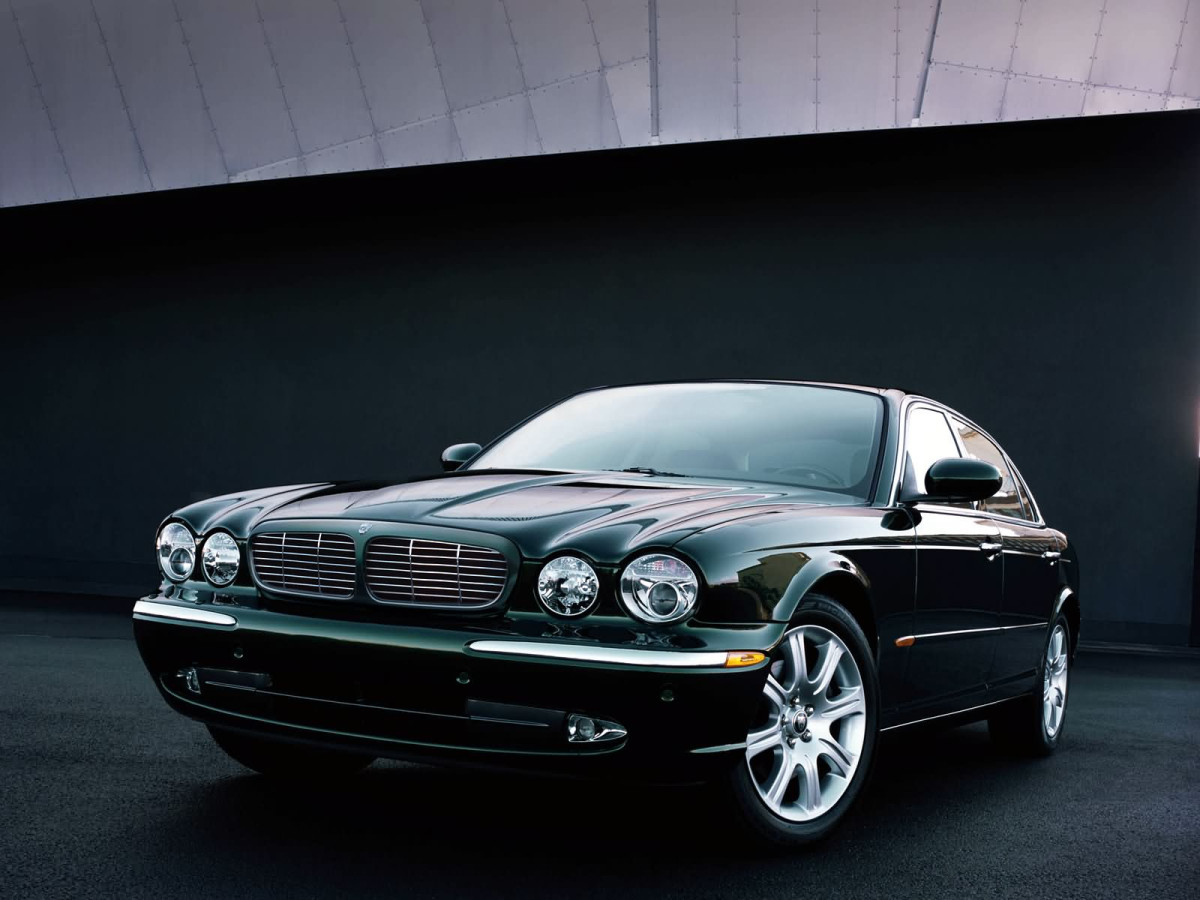 Jaguar XJ8 L фото 7896