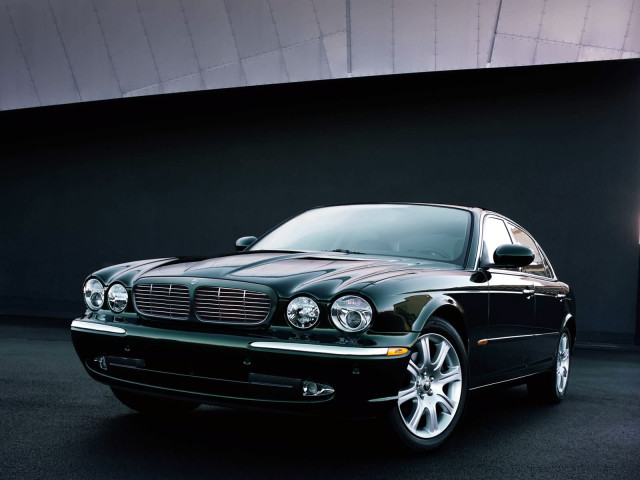 Jaguar XJ8 L фото