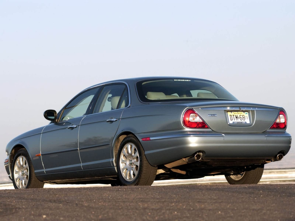 Jaguar XJ8 фото 3934