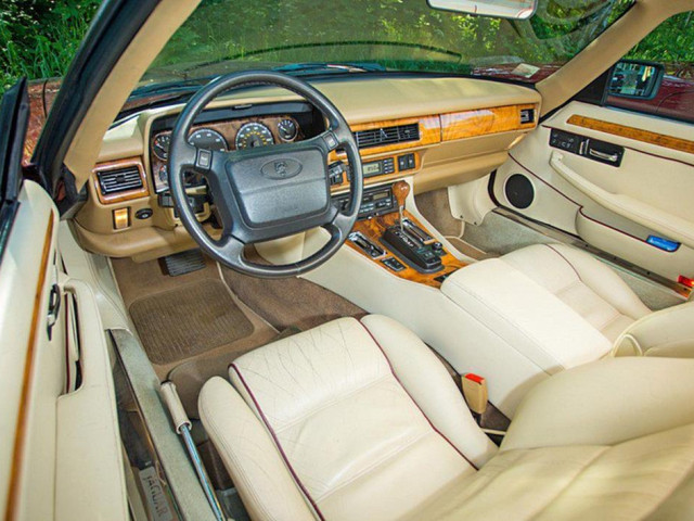 Jaguar XJS фото