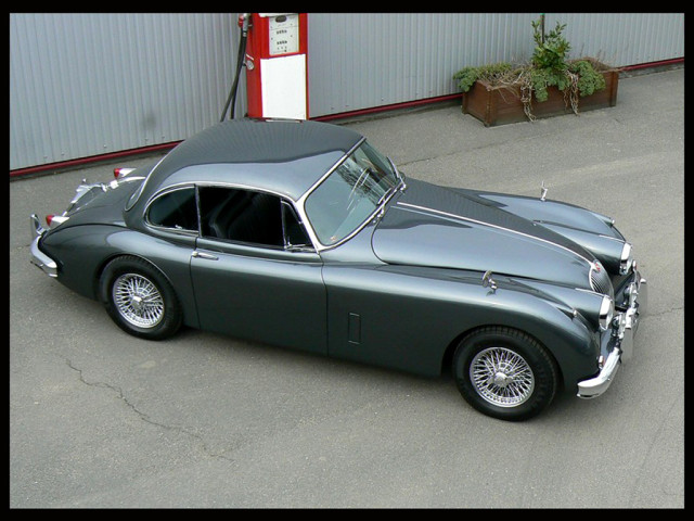 Jaguar XK 150  фото