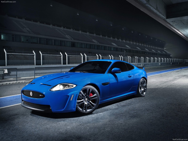 Jaguar XKR-S фото