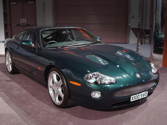 Jaguar XKR фото