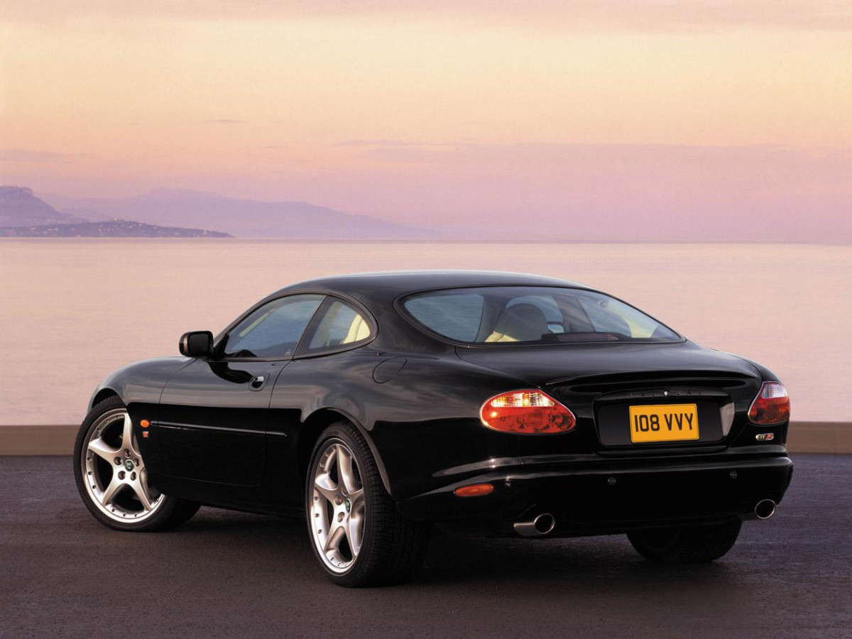 Jaguar XKR фото 21764