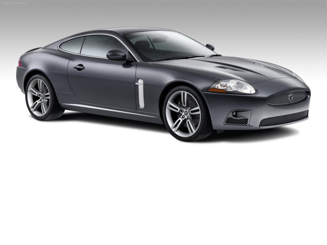 Jaguar XKR фото