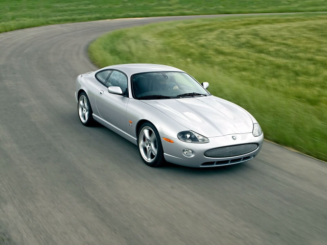 Jaguar XKR фото