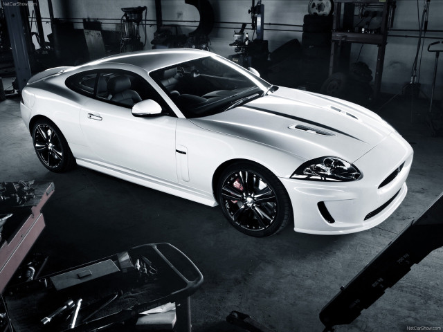 Jaguar XKR фото