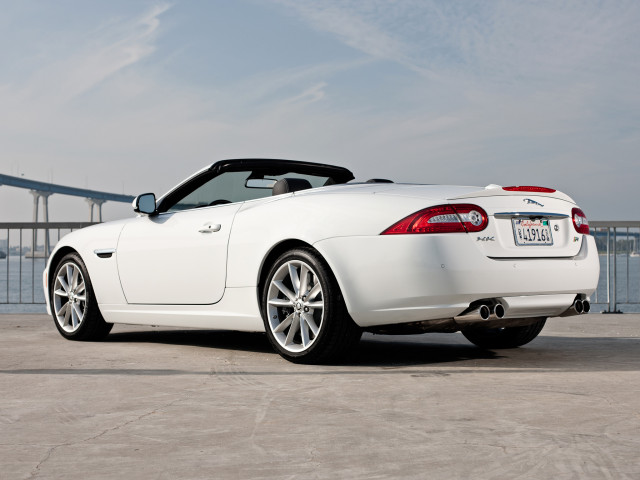 Jaguar XKR фото