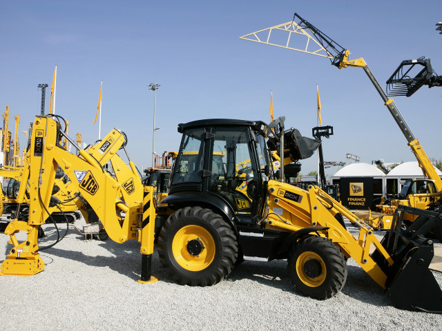 JCB 3CX фото