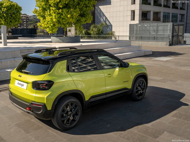 Jeep Avenger фото