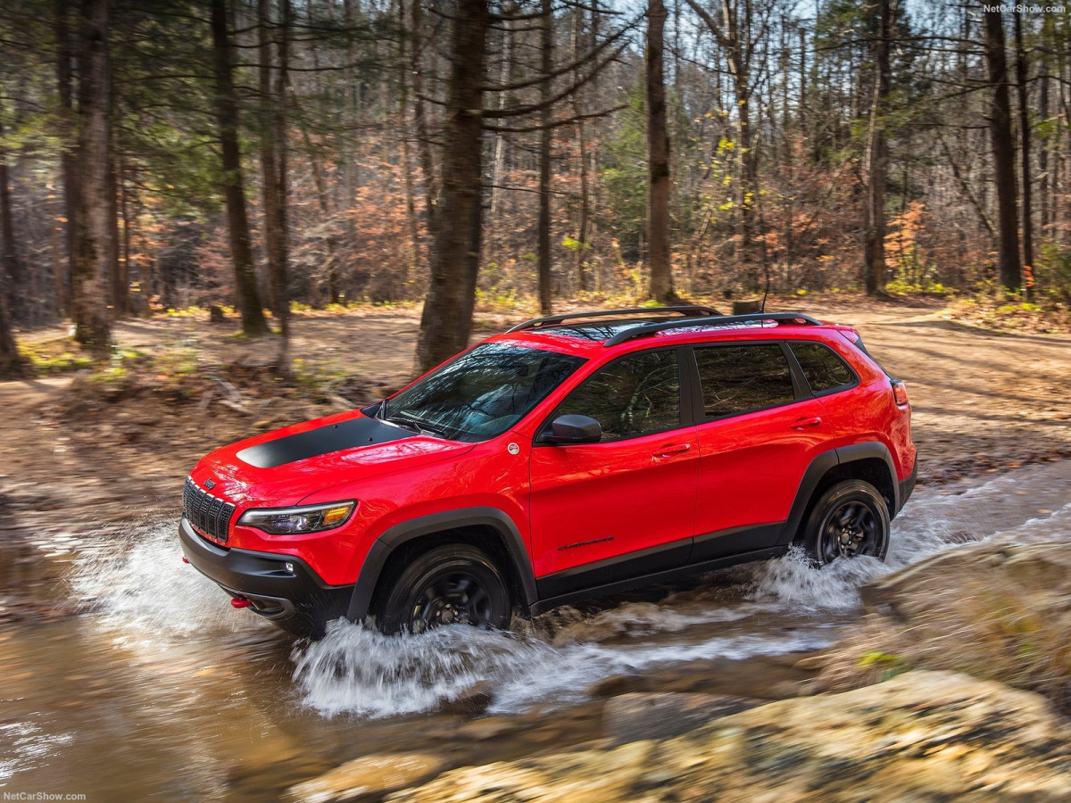 Jeep Cherokee фото 192060