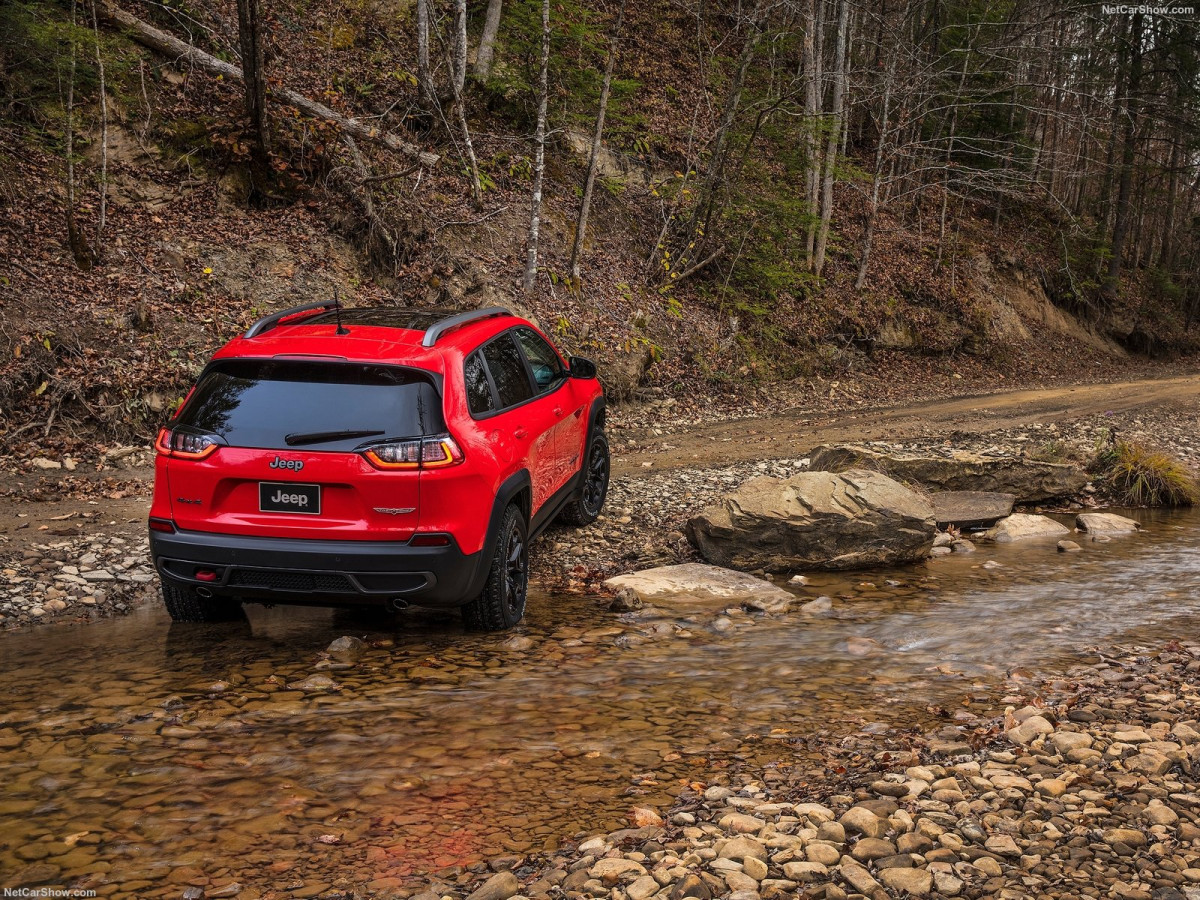 Jeep Cherokee фото 192069