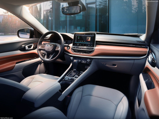 Jeep Compass фото