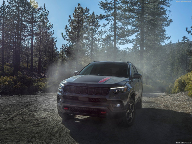 Jeep Compass фото