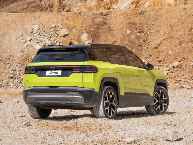 Jeep Compass фото