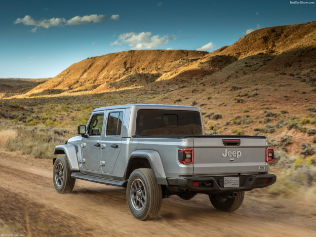 Jeep Gladiator фото