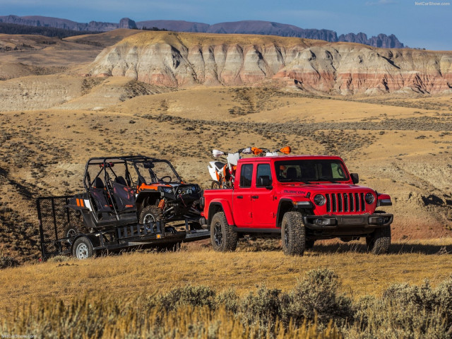 Jeep Gladiator фото