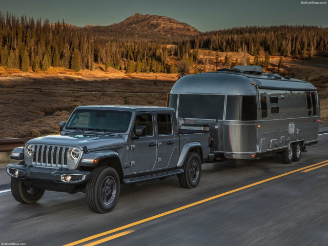 Jeep Gladiator фото