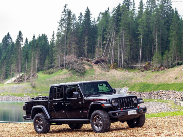 Jeep Gladiator фото