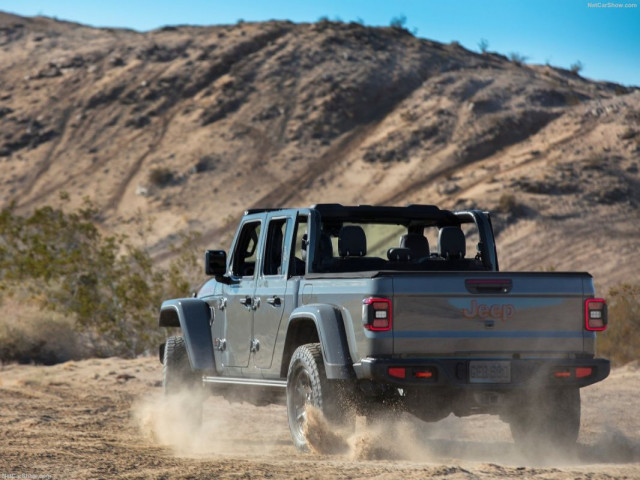 Jeep Gladiator фото