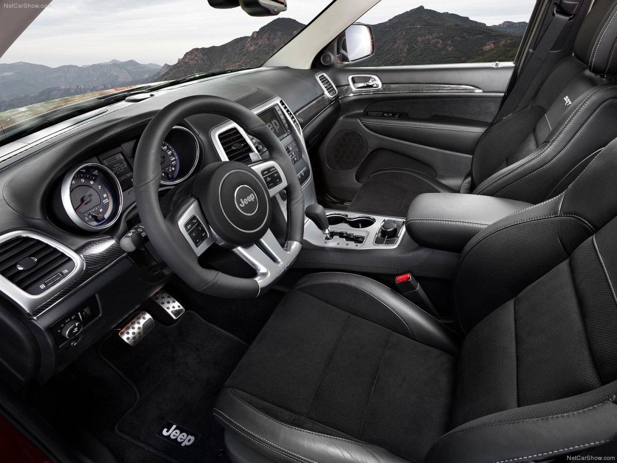 Jeep Grand Cherokee SRT-8 фото 83108