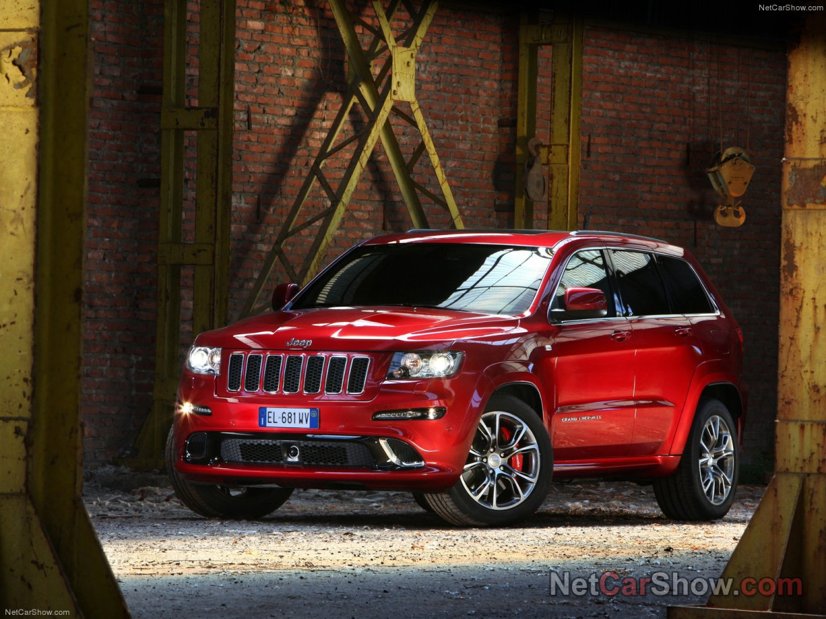 Jeep Grand Cherokee SRT-8 фото 96077