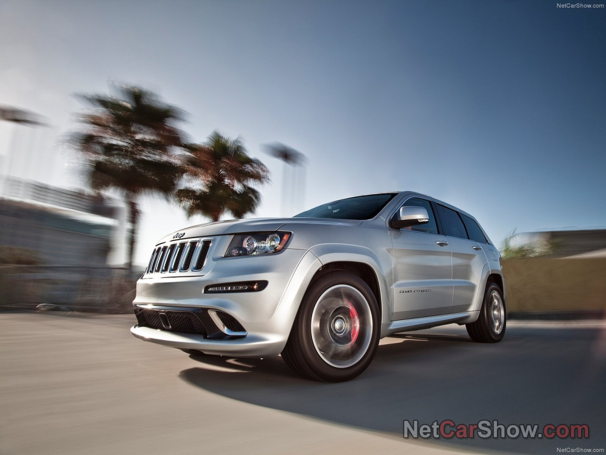 Jeep Grand Cherokee SRT-8 фото 96082