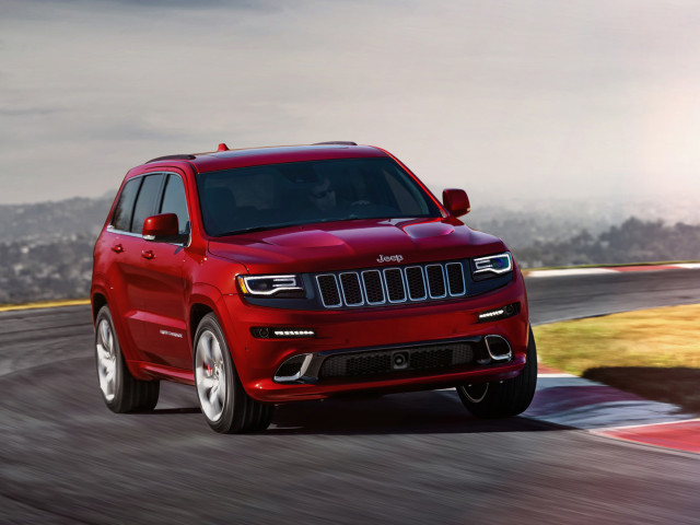 Jeep Grand Cherokee SRT фото