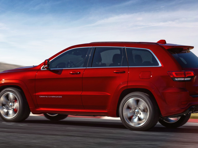 Jeep Grand Cherokee SRT фото