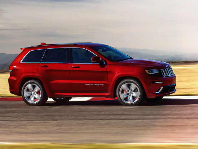 Jeep Grand Cherokee SRT фото