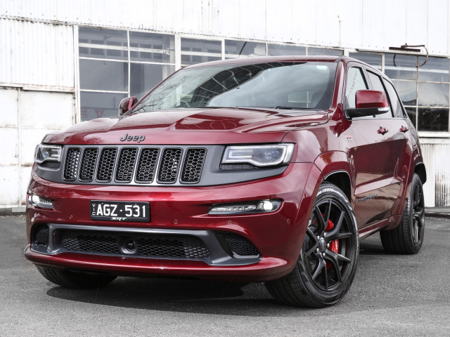 Jeep Grand Cherokee SRT фото