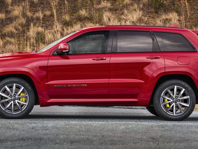 Jeep Grand Cherokee Trackhawk фото