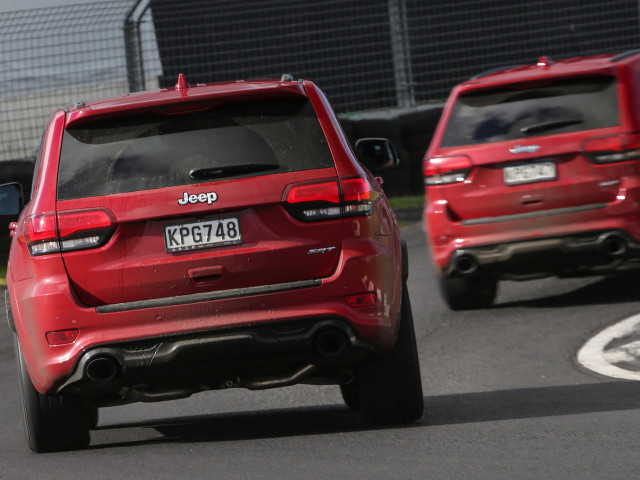 Jeep Grand Cherokee фото