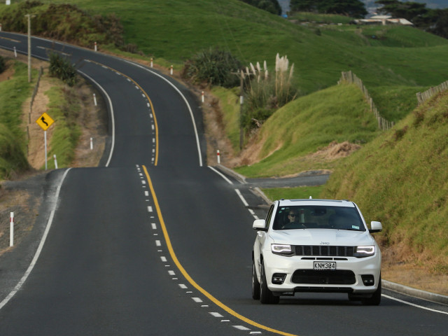 Jeep Grand Cherokee фото