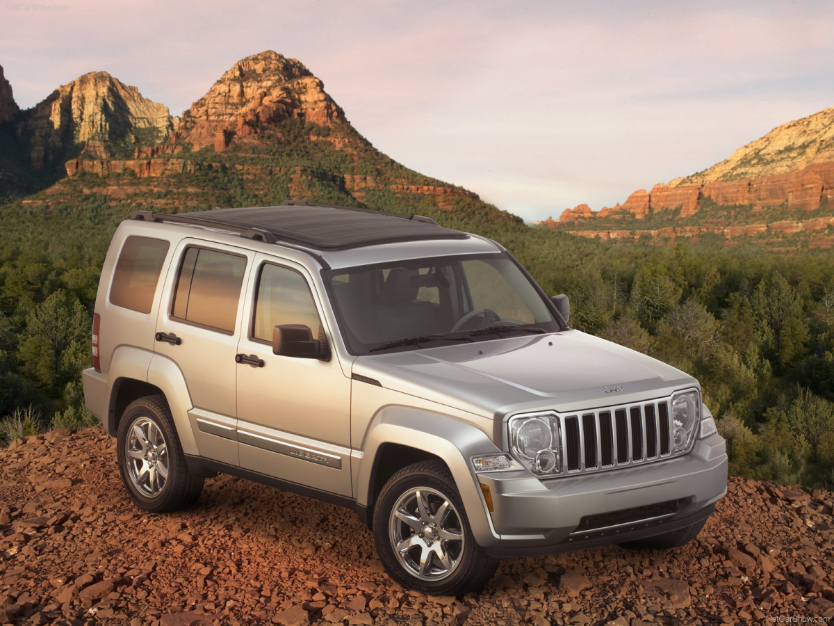 Jeep Liberty фото 42809
