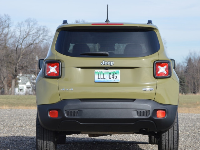 Jeep Renegade фото