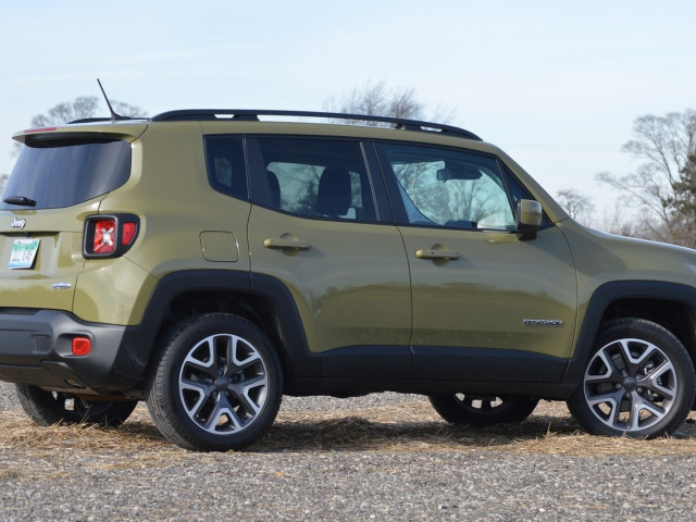 Jeep Renegade фото