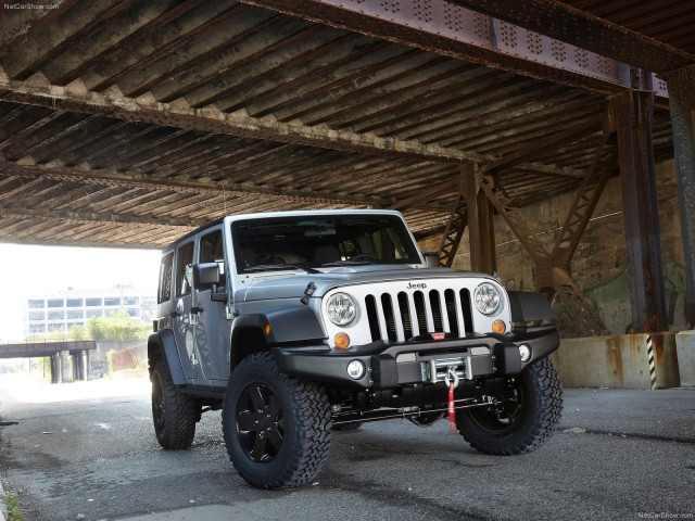 Jeep Wrangler Call of Duty MW3 фото