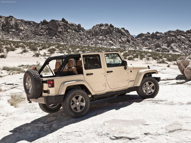 Jeep Wrangler Mojave фото